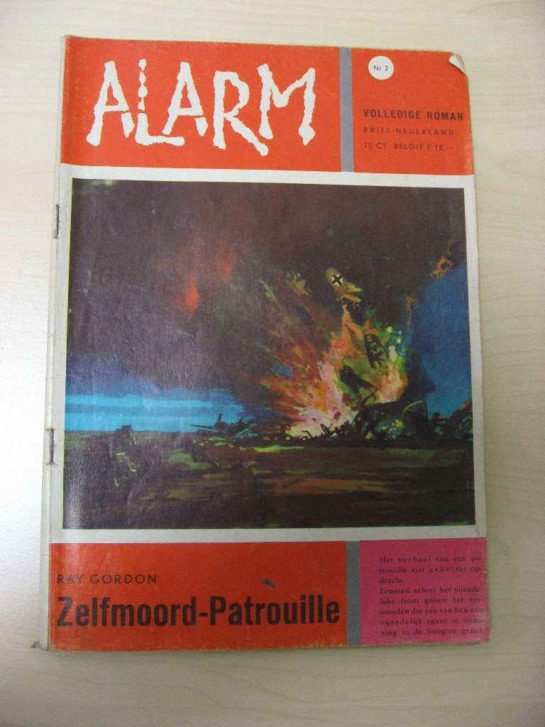Alarm. Zelfmoord-Patrouille. Oorlog Roman., Eén stripboek, Ophalen of Verzenden, Gelezen
