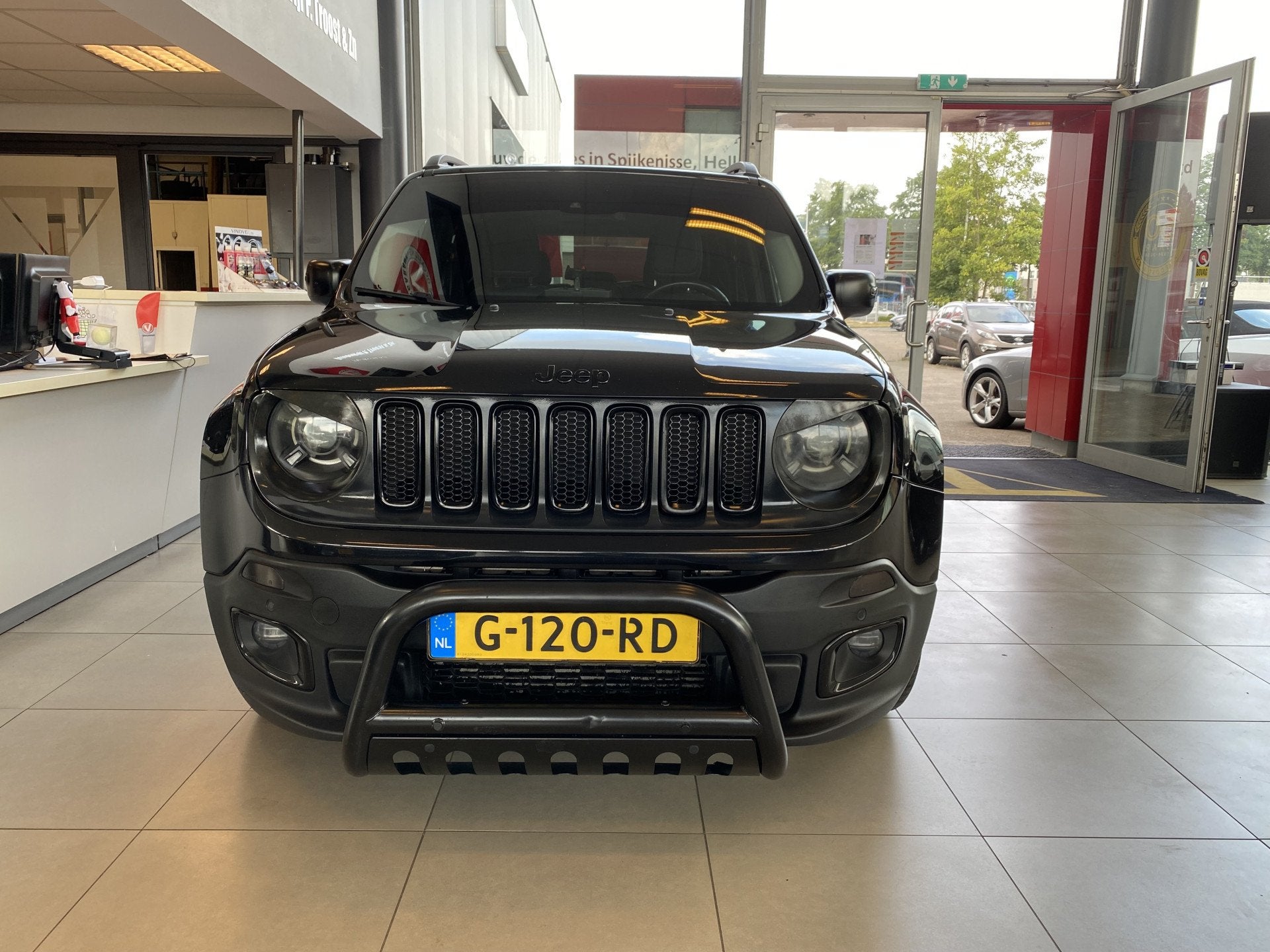Jeep Renegade 1.4 MultiAir LimitedAutomaat,Pushbar,bar,Treep, Auto's, Jeep, 12 maanden, 136 pk, Gebruikt, Zwart