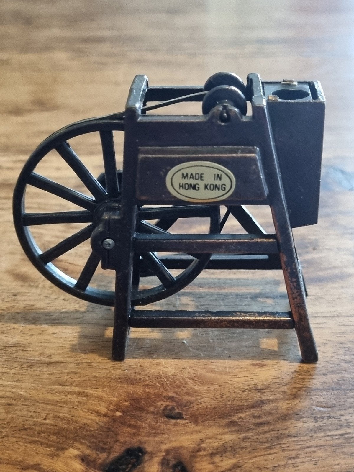 Vintage puntenslijper in de vorm van een spinnewiel, Antiek en Kunst, Ophalen of Verzenden