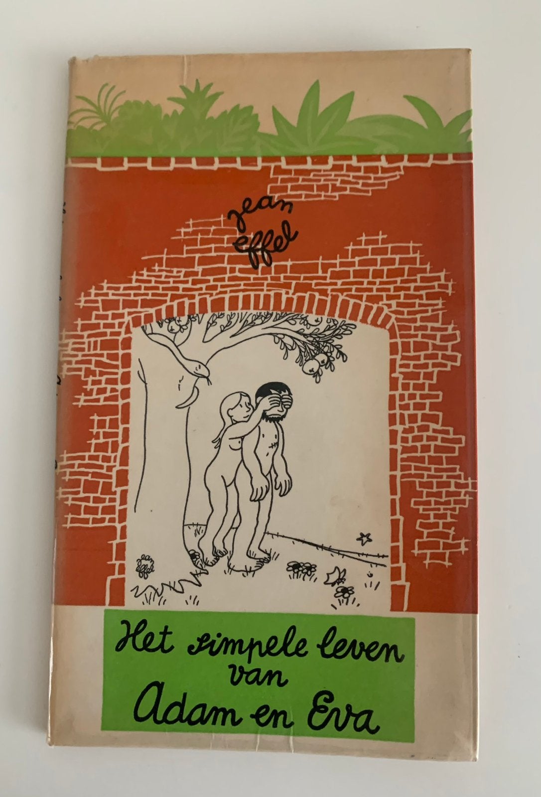 Het simpele leven van Adam en Eva, strip boek, Jean Effel, Boeken, Ophalen of Verzenden, Zo goed als nieuw, Cartoons
