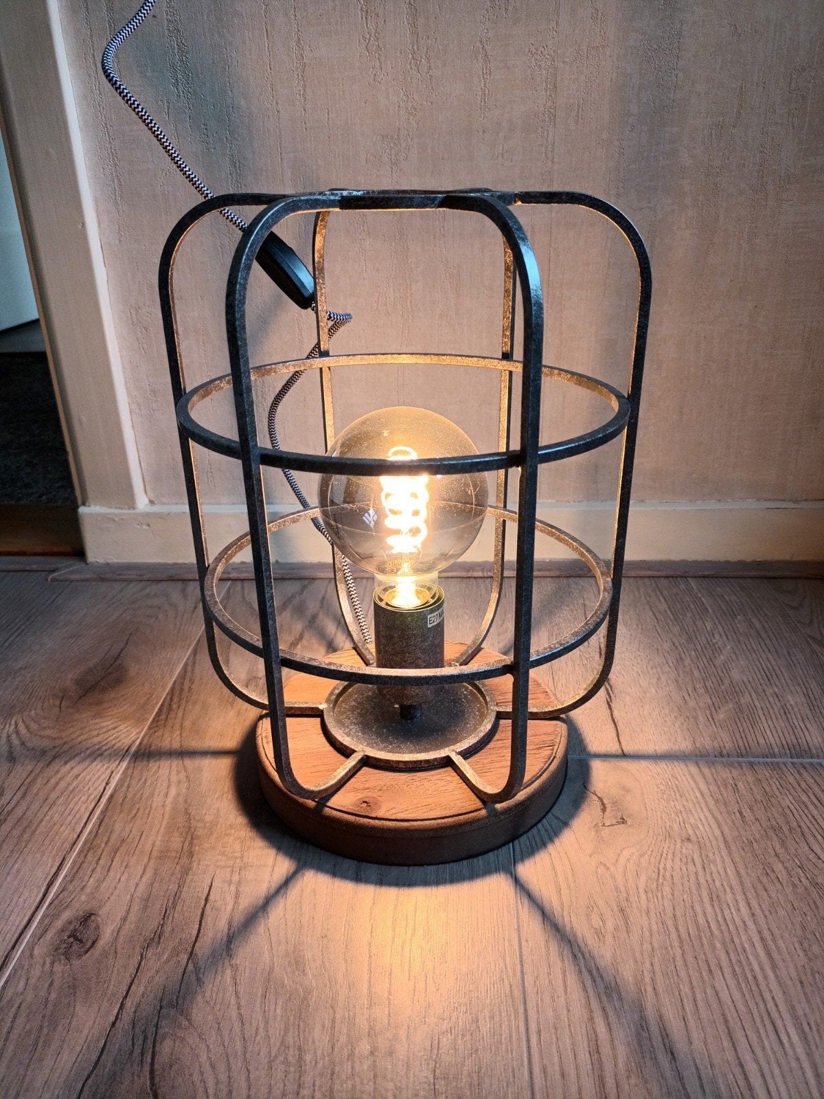 Mooie nieuwe lamp, Ophalen
