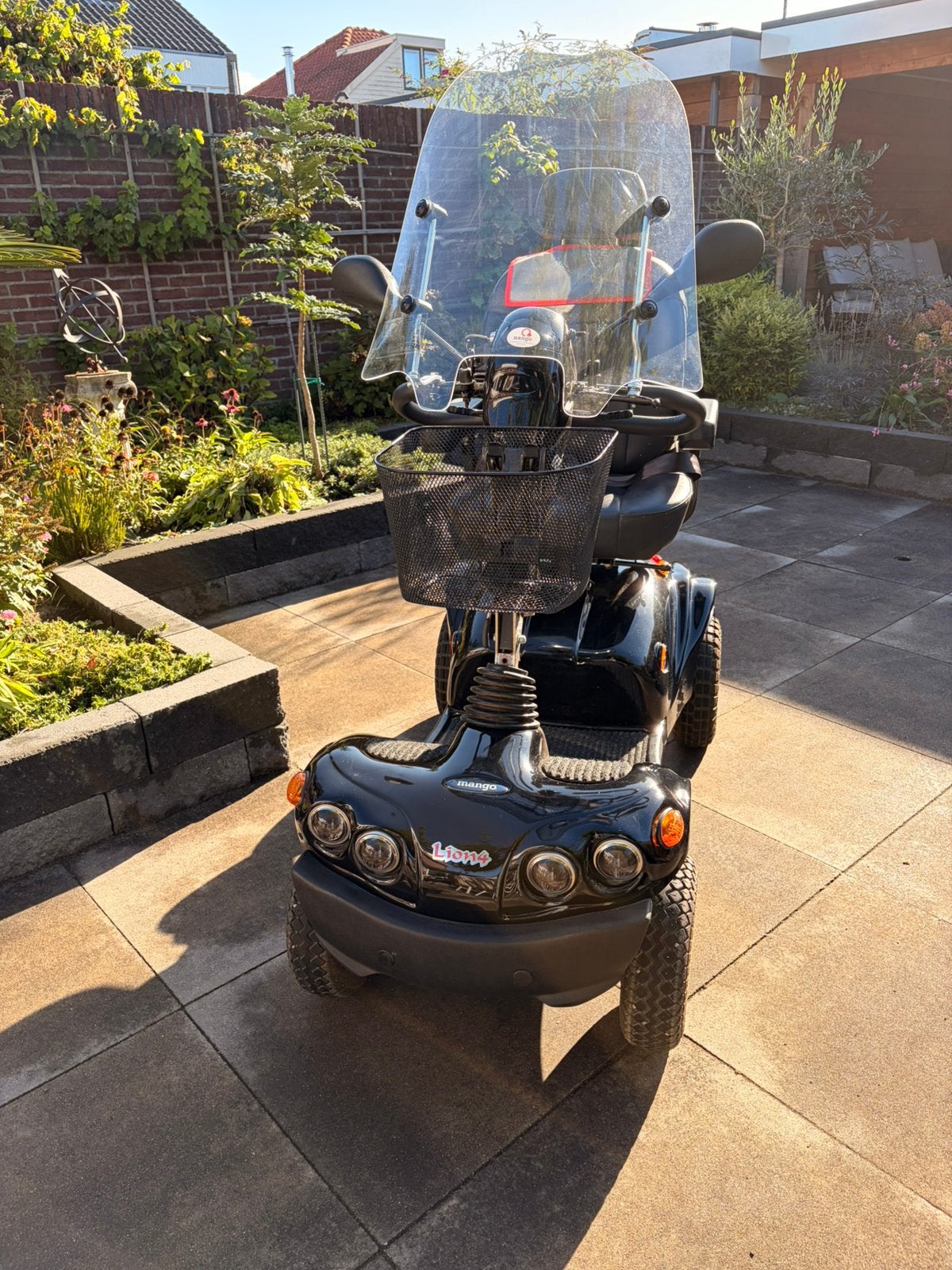 Scootmobiel - MANGO LION 4, Ophalen, Zo goed als nieuw, 16 km/u of meer, Mango