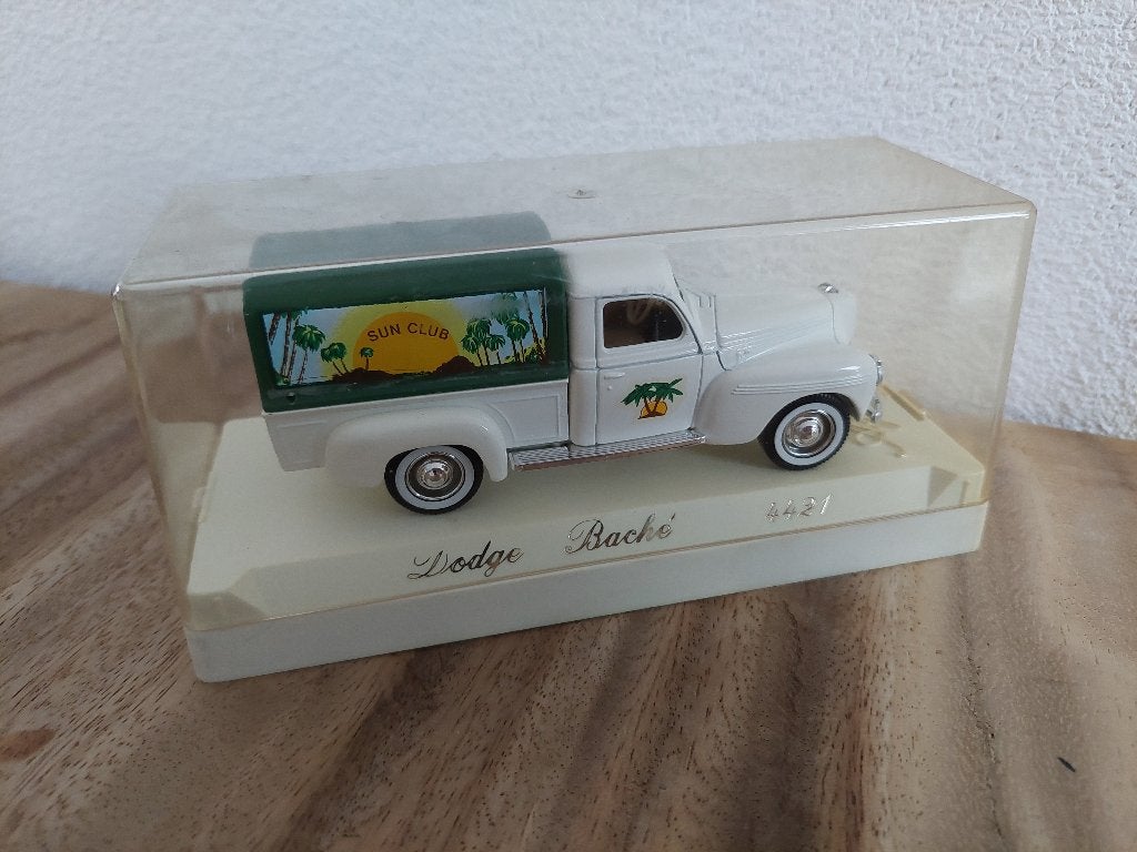 Solido Age d'or 1:43 #4421 Dodge Baché Sun club, Solido, Auto, Solido, Nieuw