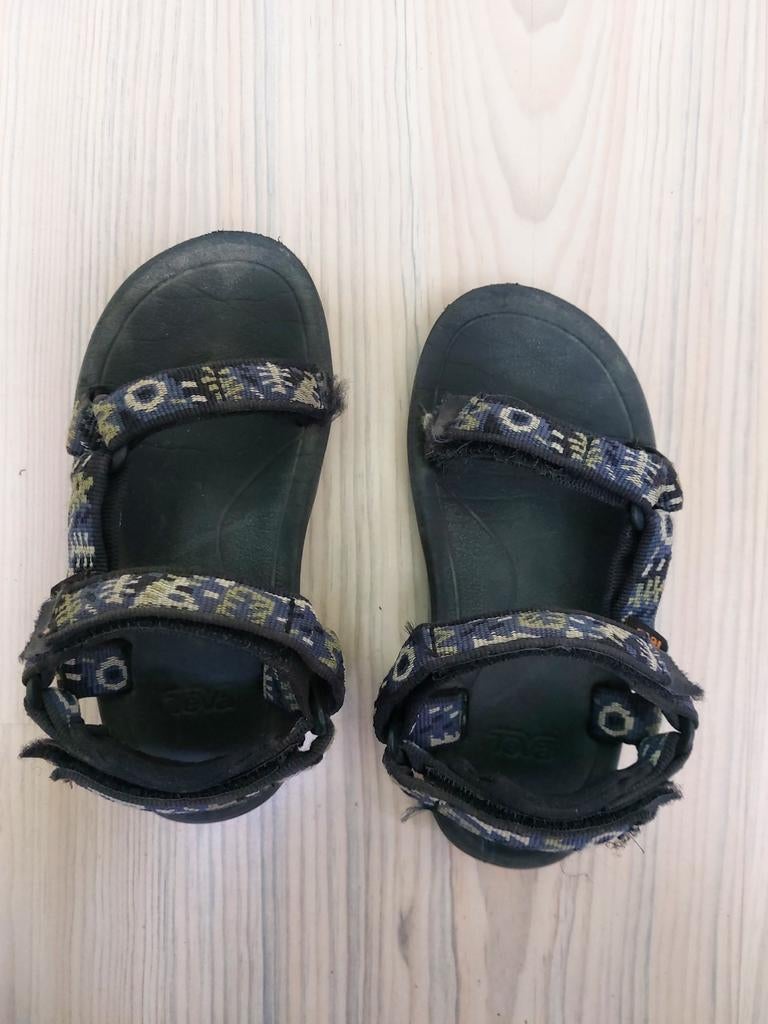 Teva sandalen maat 26, Kinderen en Baby's, Kinderkleding | Schoenen en Sokken, Gebruikt, Jongen of Meisje, Overige typen, Teva