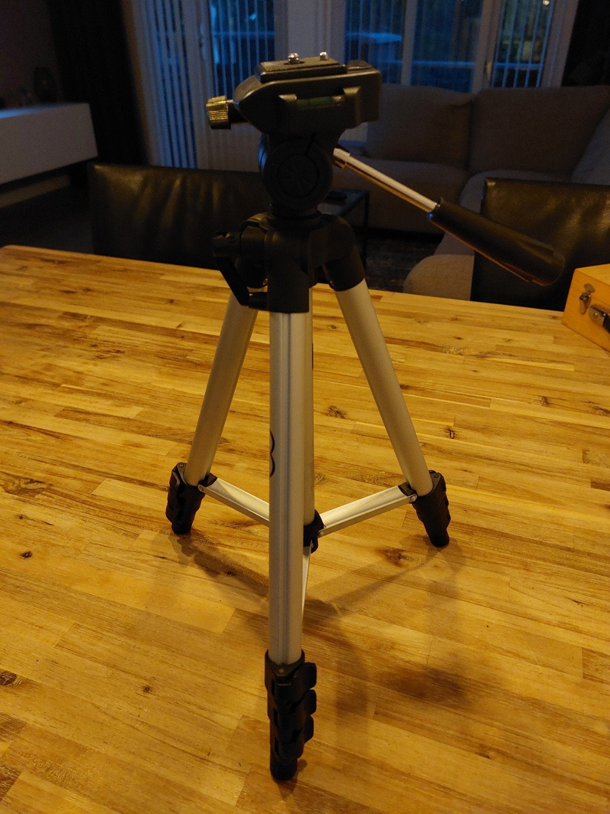 Luxon Statief met draagtas, 125 cm of minder, Inclusief draagtas, Gebruikt, Overige merken