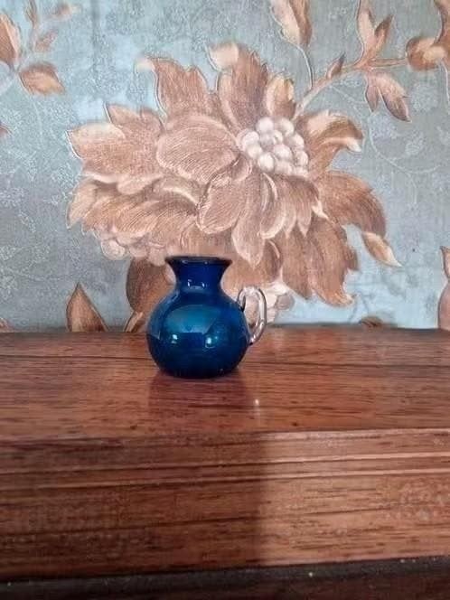 Miniatuur Glazen Vaasje - Kobaltblauw - 4 cm, Ophalen of Verzenden