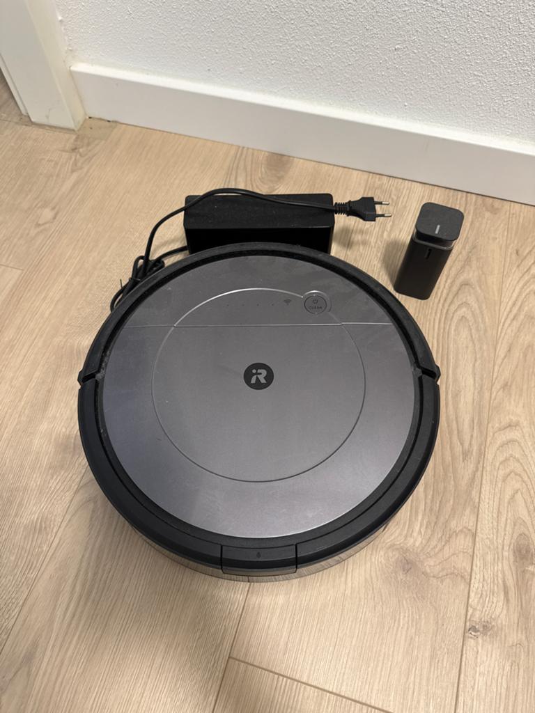 iRobot Roomba 692 Robotstofzuiger, Ophalen, IRobot, Zo goed als nieuw, Robotstofzuiger