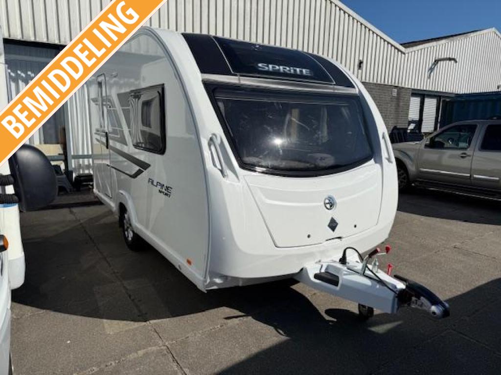 Sprite Alpine Sport 370 EK, Caravans en Kamperen, Caravans, Particulier, tot en met 2, 750 - 1000 kg, Standaardzit, Sprite, 2 aparte bedden