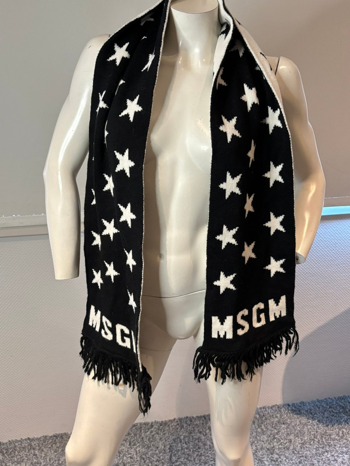 Msgm sjaal, Kleding | Dames, Ophalen of Verzenden, Zo goed als nieuw, Maat 38/40 (M), Sjaal