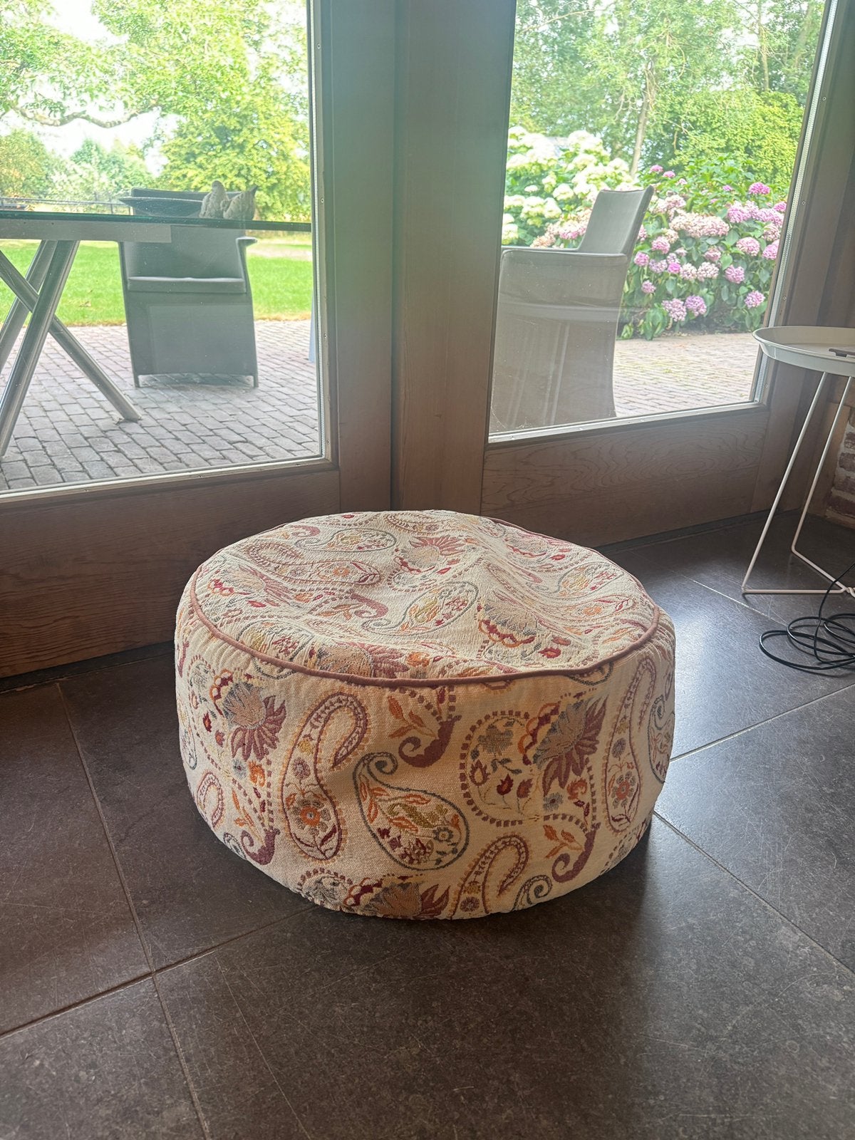 Sissy Boy poef met paisley print, Ophalen, Gebruikt, Rond, Minder dan 50 cm
