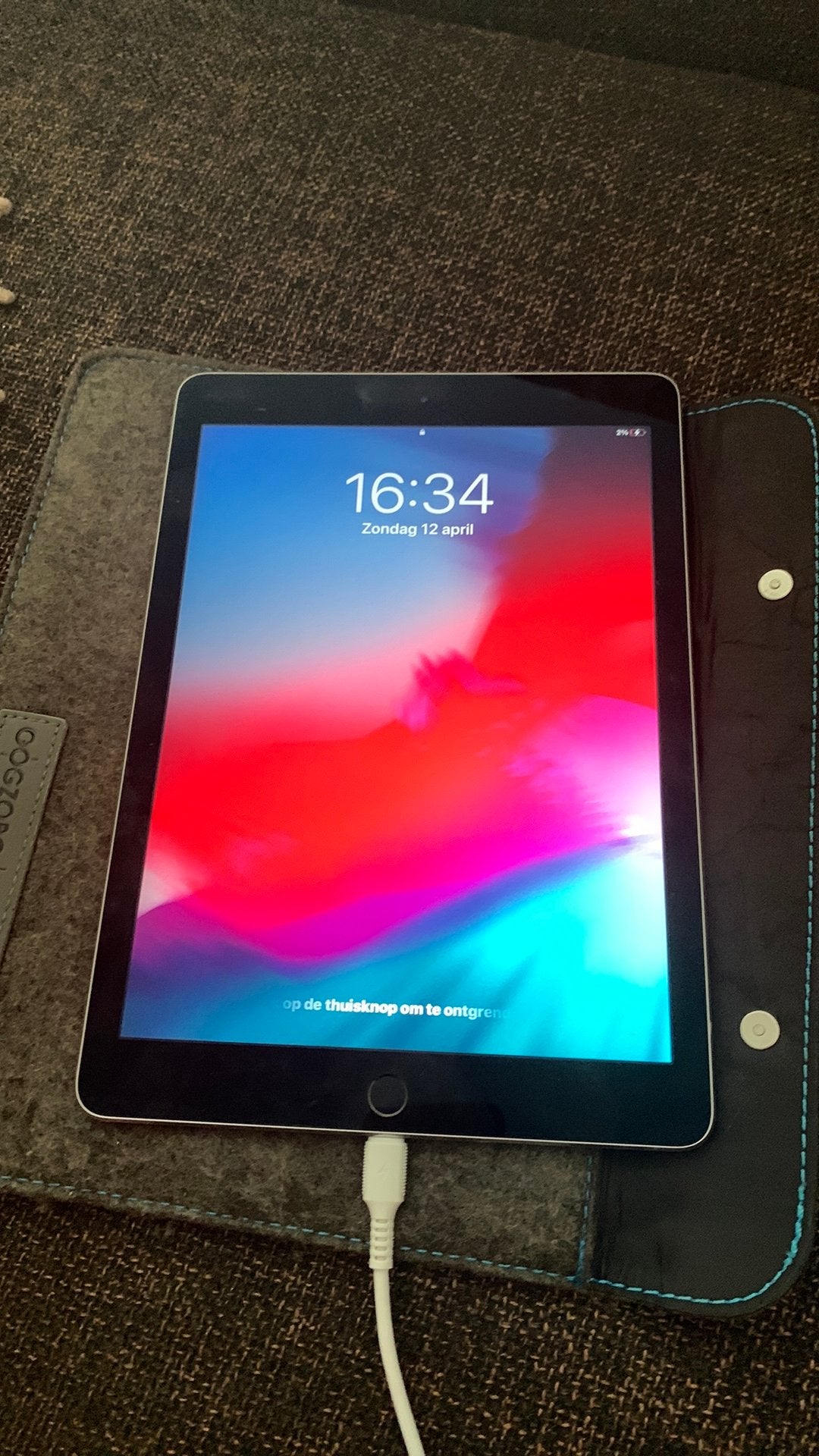 Ipad air 2 met hoes, Computers en Software, Apple iPads, 10 inch, Zwart, Apple iPad Air, Ophalen of Verzenden
