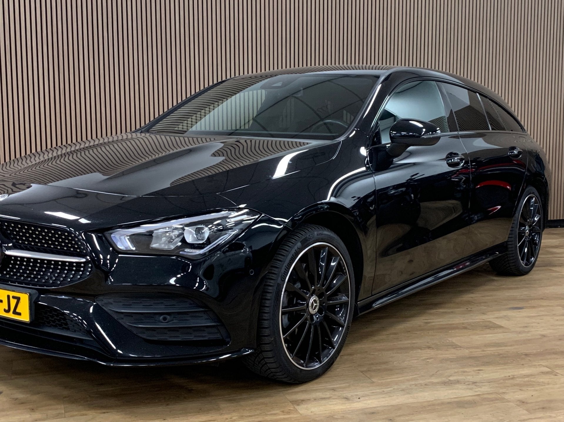 Mercedes-Benz CLA-klasse Shooting Brake 250 e AMG Line|Camer, Auto's, CLA, Gebruikt, 4 cilinders, Zwart