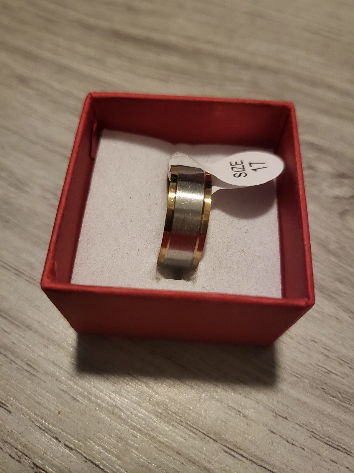 Nieuwe ring, maat 17, goud en zilverkleurig, IJzer of Staal, Nieuw, Ophalen of Verzenden, 17 tot 18