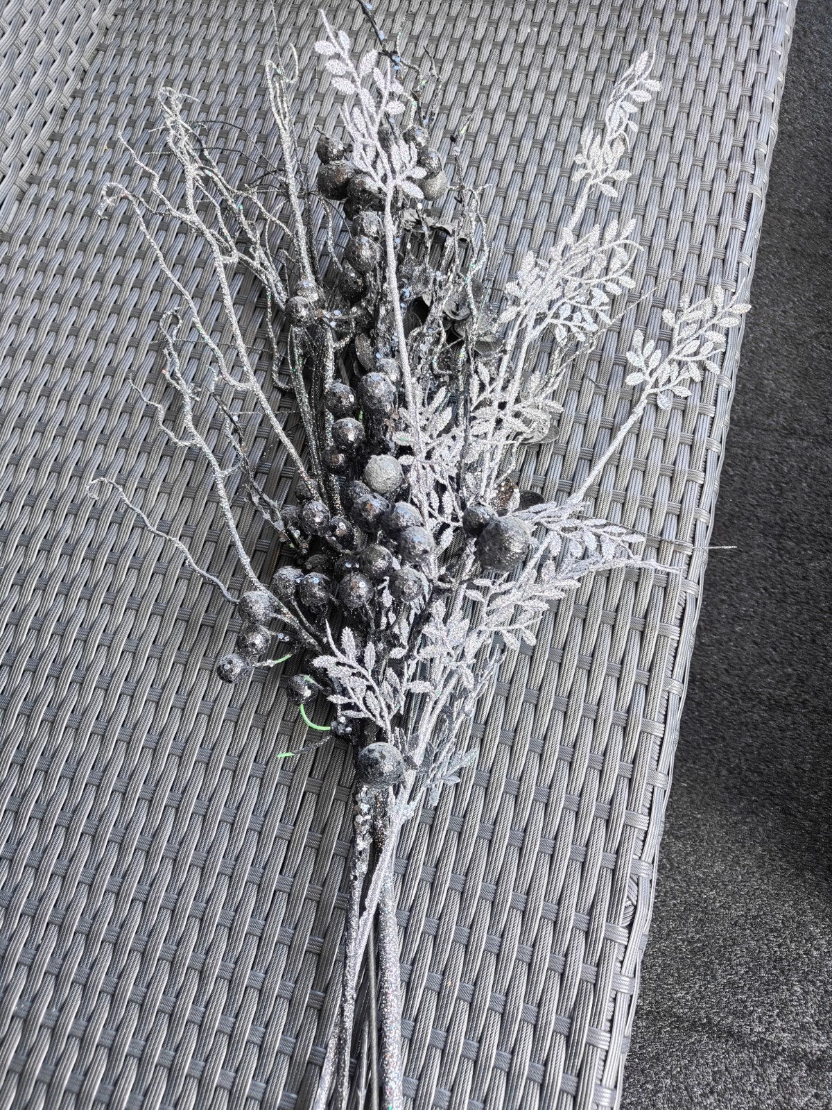 Decoratieve takken met bessen en glitter - Zilver/Zwart, Ophalen, Gebruikt, Zilver, Kunststof