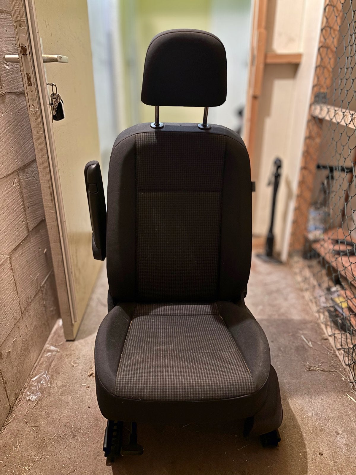 Volkswagen Caddy Bestuurdersstoel met Armleuning - Z.G.A.N., Auto-onderdelen, Ophalen, Nieuw, Volkswagen