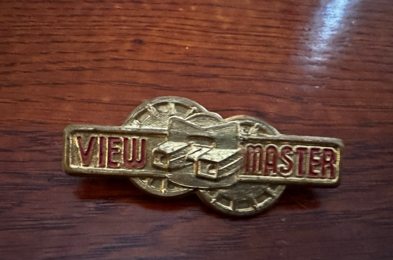 Vintage View-Master Pin - Zeldzaam verzamelobject, Ophalen of Verzenden, Zo goed als nieuw, Merk, Speldje of Pin