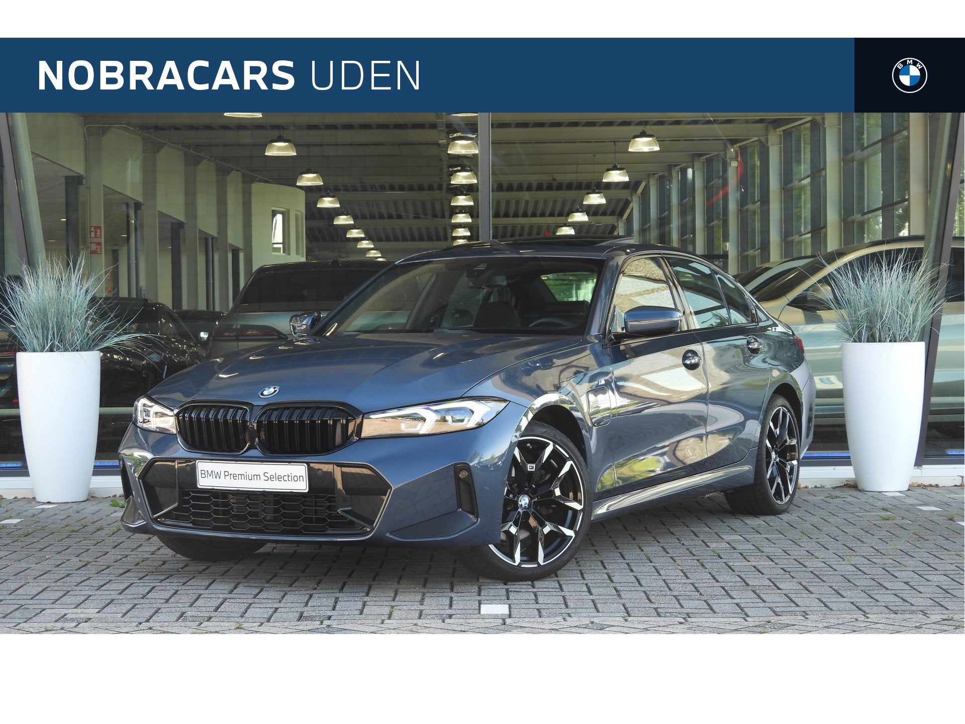 BMW 3 Serie 330e M Sport Automaat / Trekhaak / Sportstoelen