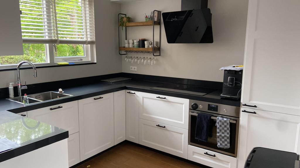 Axtad frontjes ikea keuken metod wit met zwarte grepen, Huis en Inrichting, Keuken | Keukenelementen, Gebruikt, Minder dan 100 cm