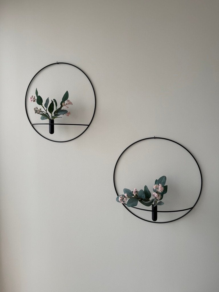 POV Circle Vase wandvaas zwart | 2 stuks | Design | €15 p/st, Ophalen, Zo goed als nieuw