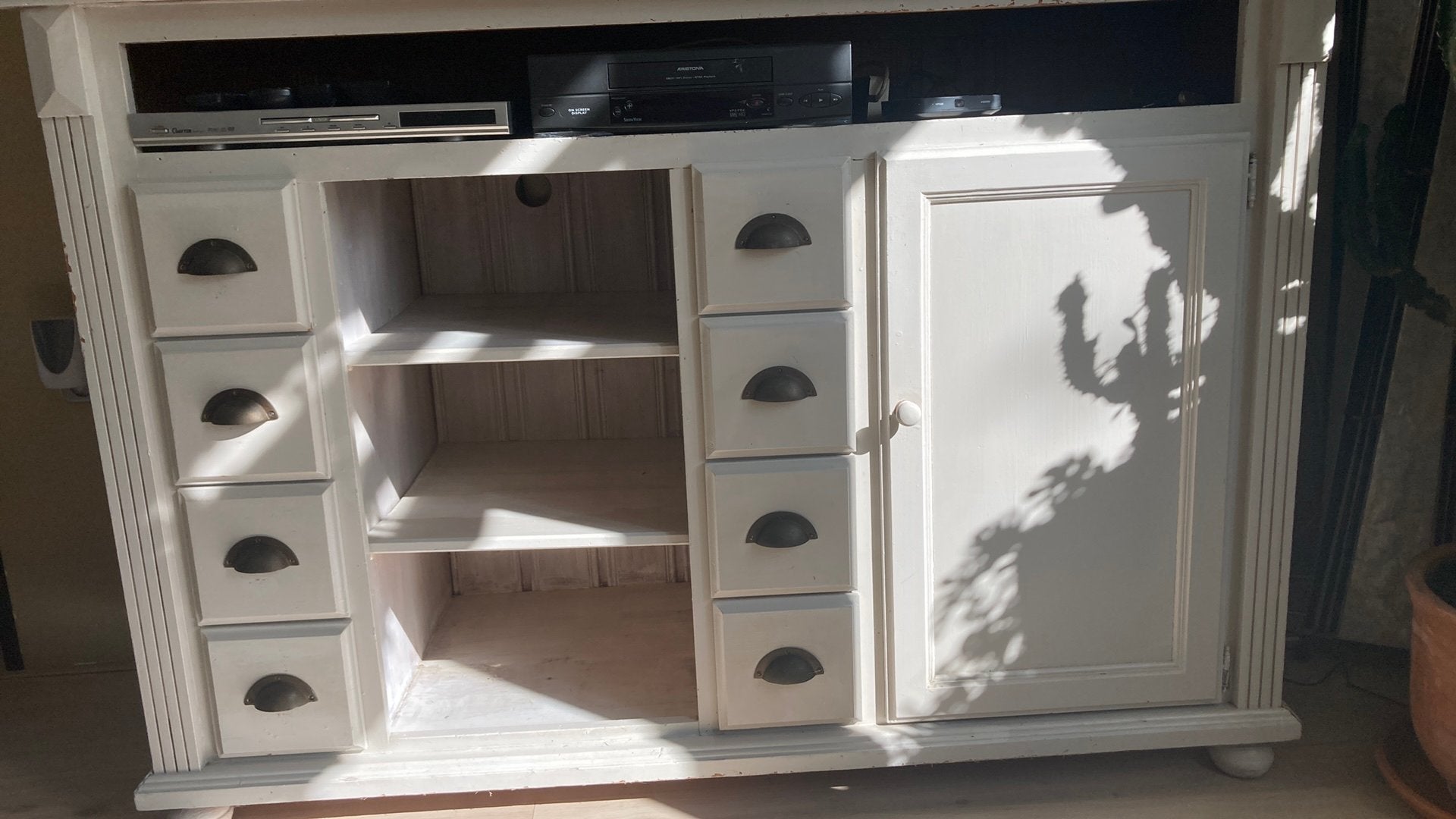 Dressoir wit b.1.50 h.1.07 d.56, Huis en Inrichting, Ophalen, Grenenhout, Zo goed als nieuw, 200 cm of meer