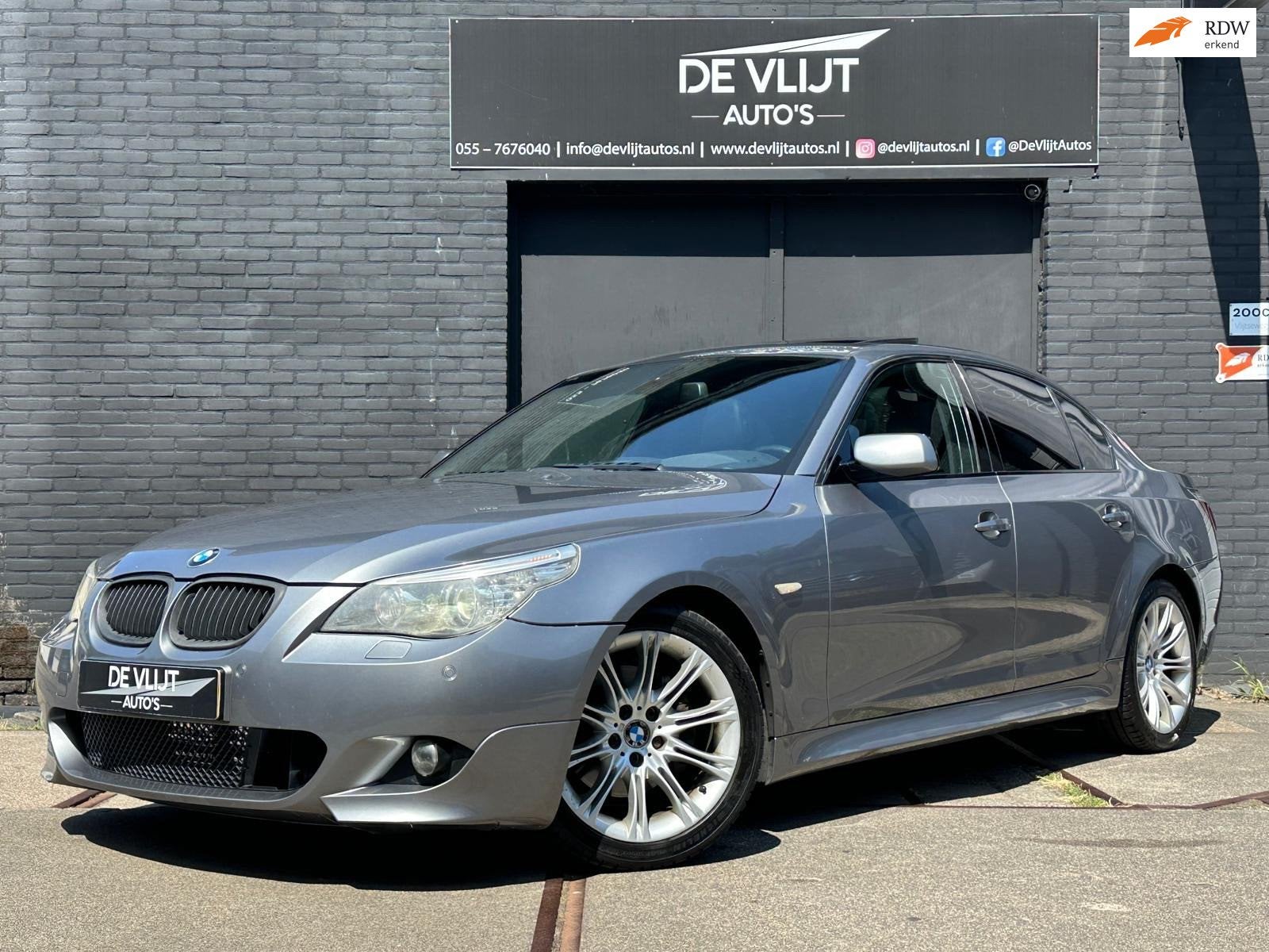 BMW 5-serie 525i 218PK M Pakket | Schuifdak | Halfleer | Nav, Achterwielaandrijving, Gebruikt, 2000 kg, 1505 kg
