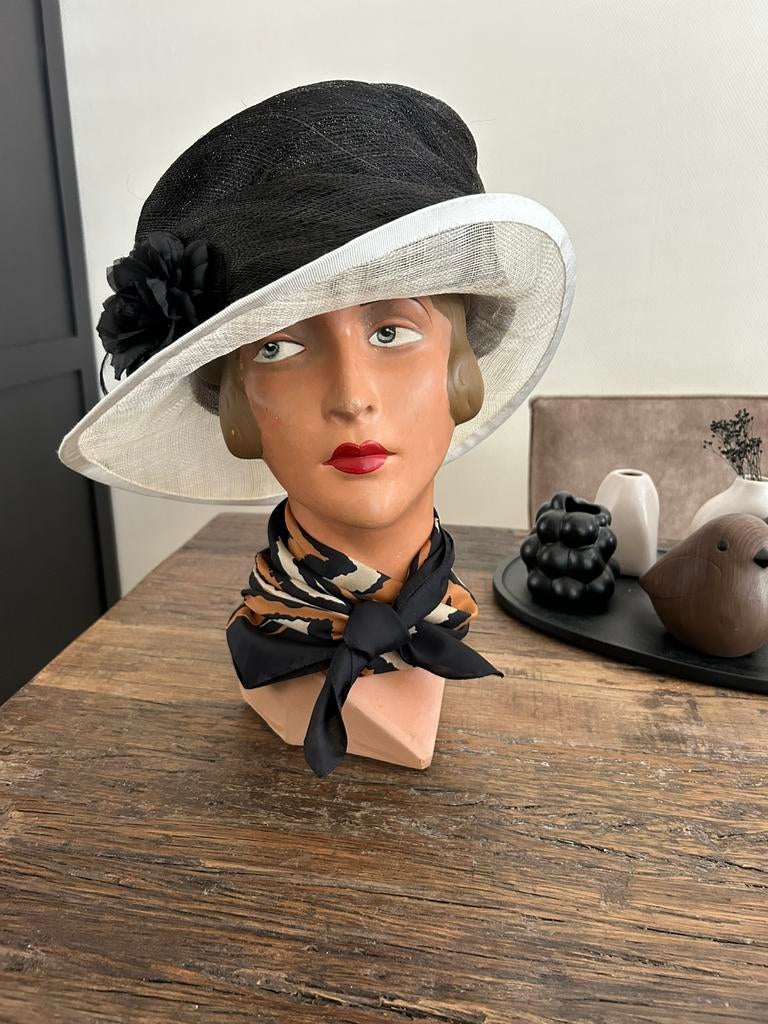 MOOIE OUDE VINTAGE HOED MET CORSAGE …, Antiek en Kunst, Antiek | Kleding en Accessoires, Ophalen of Verzenden, Dames