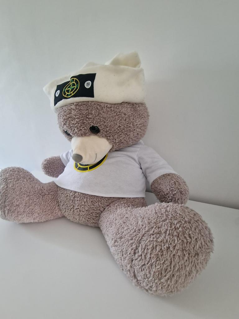 Stone island grote beer, Ophalen