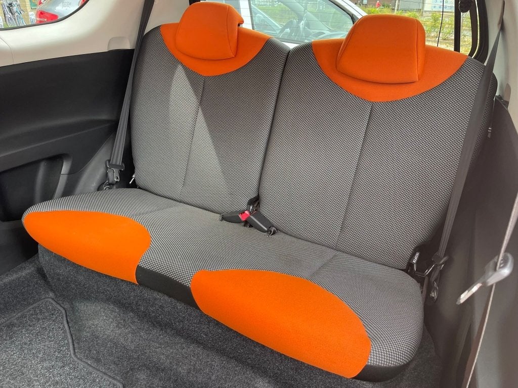 Foto 23 van Toyota Aygo 1.0 VVT-i Dyn Facelift Led Nw Apk NAP (bj 2012)
