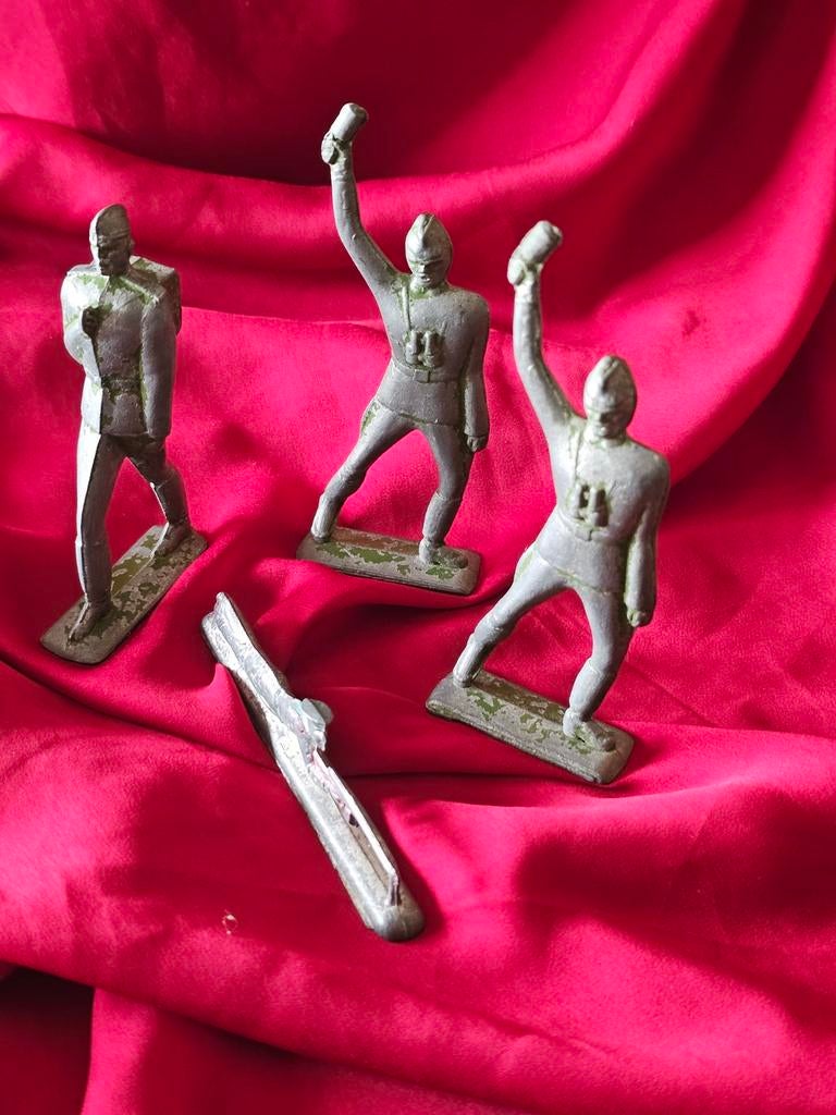 Vintage Loden of Tinnen Speelgoedsoldaatjes - Set van 4, Verzamelen, Ophalen of Verzenden, Gebruikt