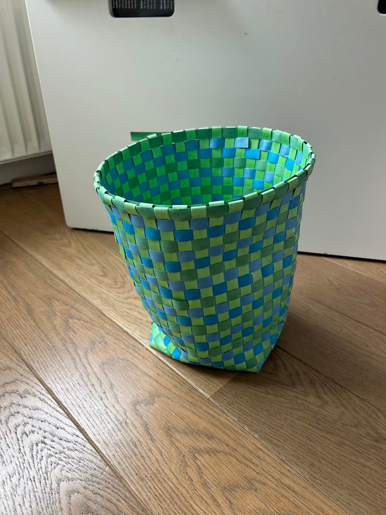 Gratis opbergmand - 30 cm hoog, Huis en Inrichting, Woonaccessoires | Schalen en Manden, Ophalen, Overige materialen, Gebruikt