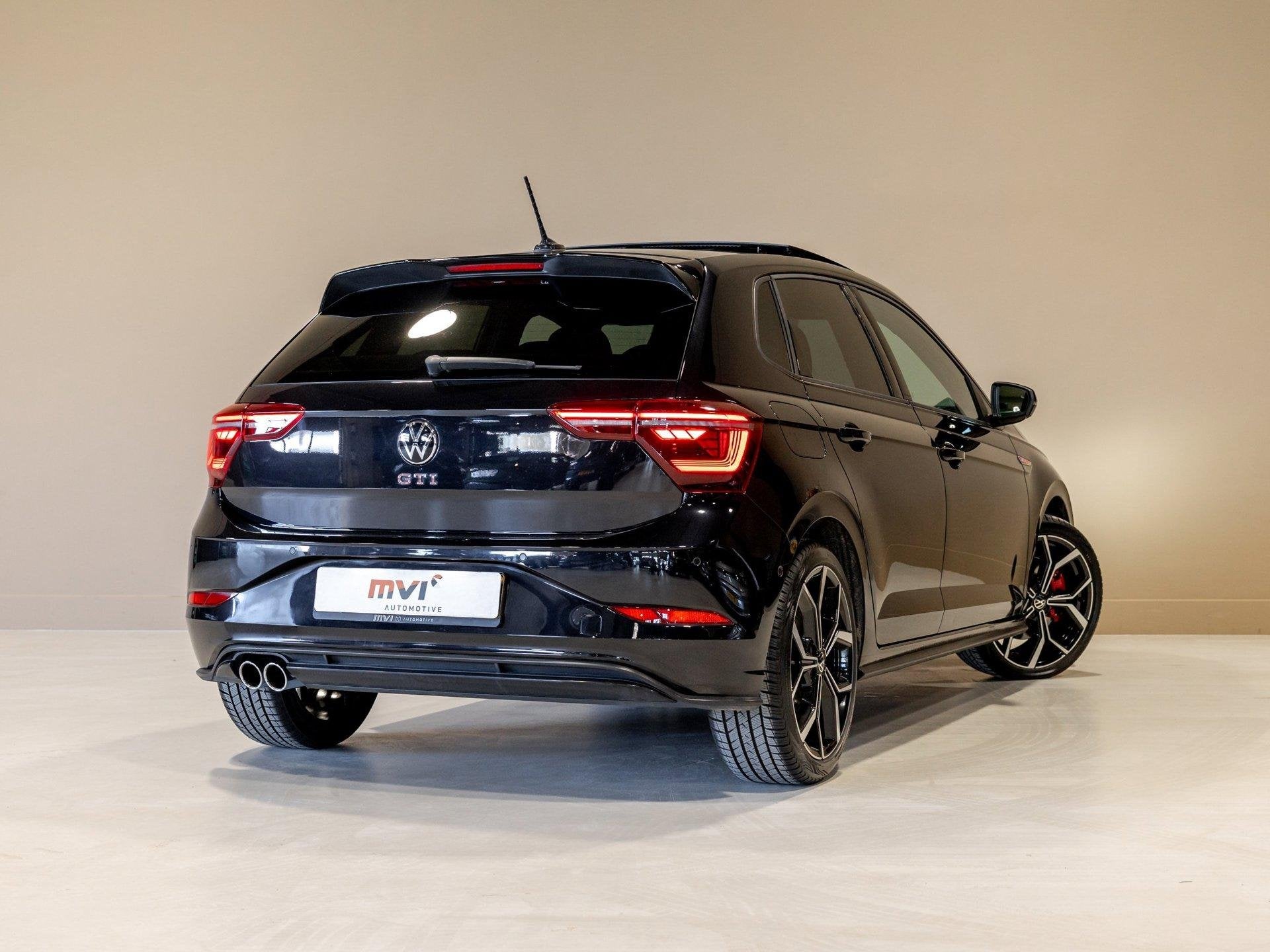 Volkswagen Polo 2.0 TSI GTI NL en BTW auto / Panorama dak /, Stof, Gebruikt, 4 cilinders, 1261 kg