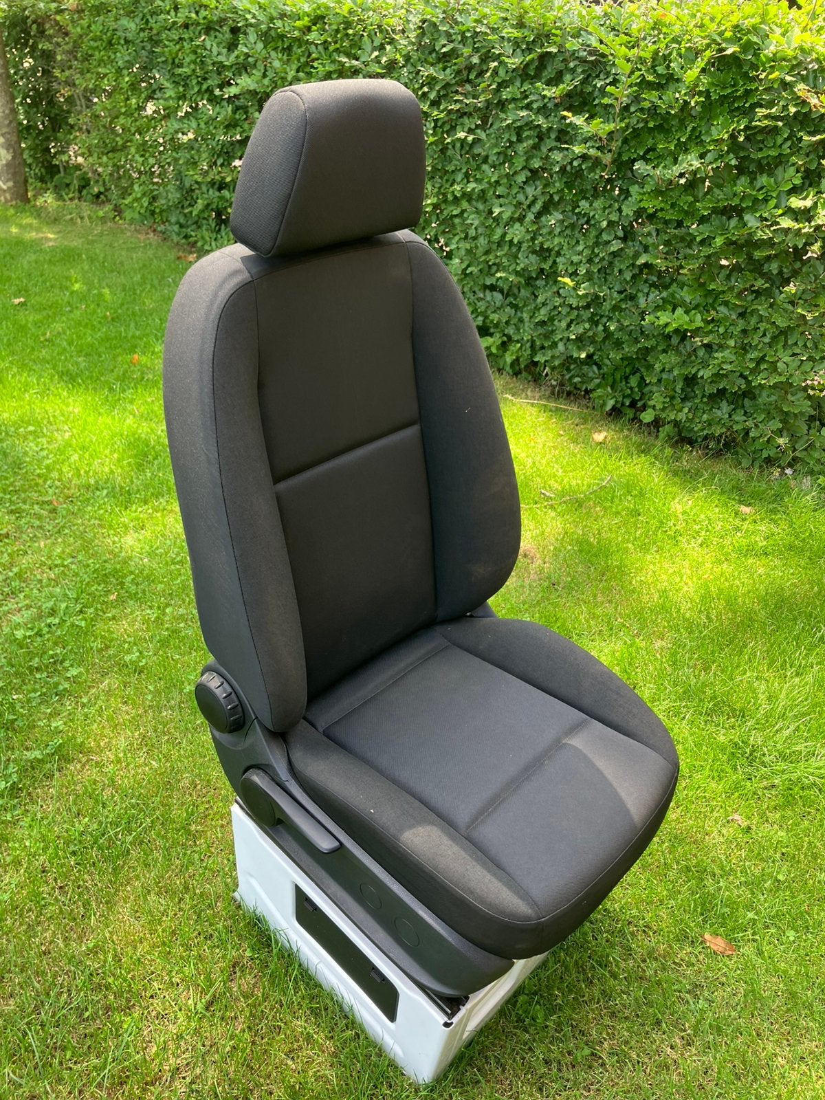 Sprinter stoel.   Vanaf 2019, Auto-onderdelen, Ophalen