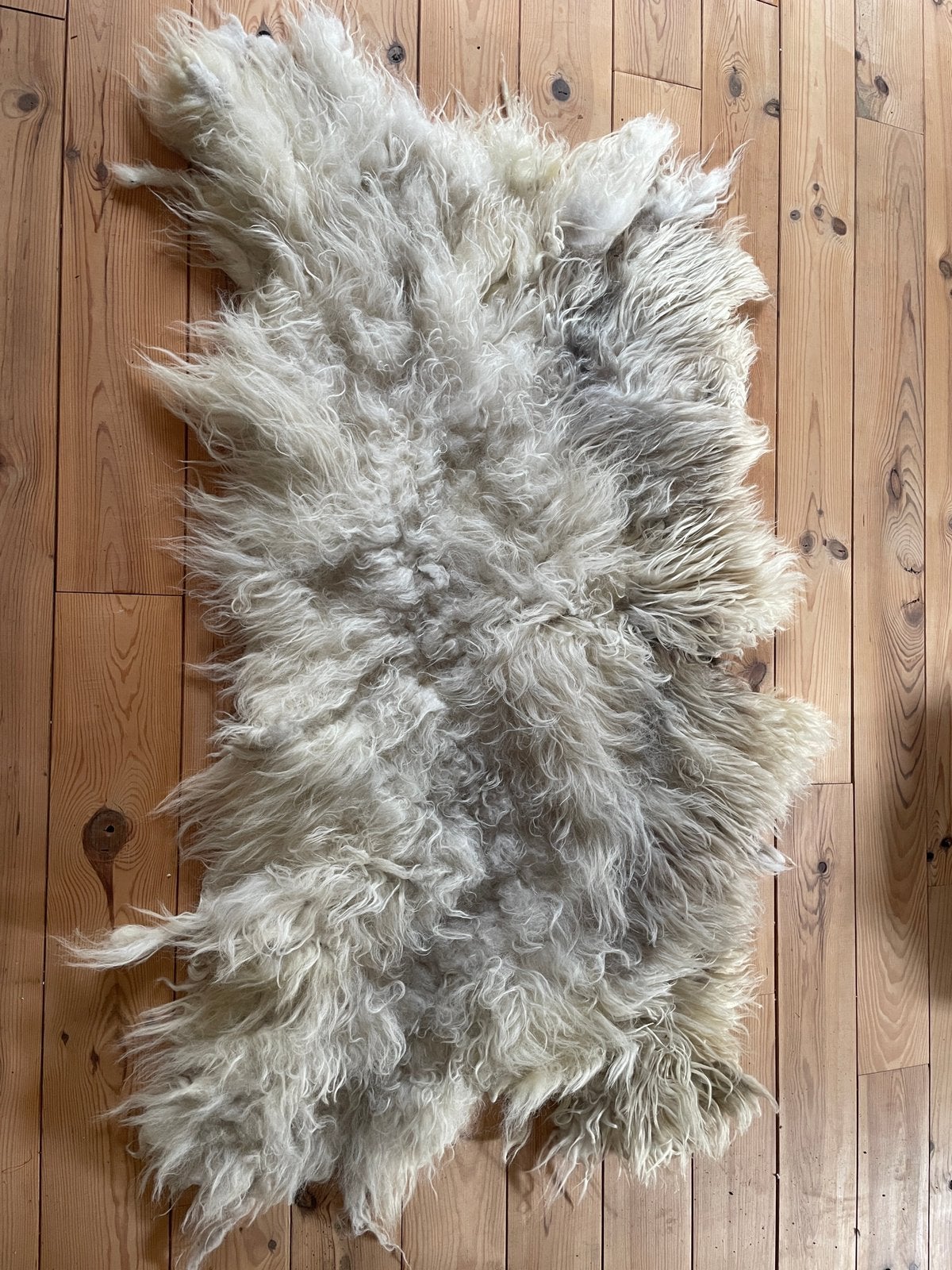 Super grote 190x90 gevilte schapenvacht, Huis en Inrichting, Woonaccessoires | Plaids en Woondekens, Ophalen of Verzenden, Nieuw