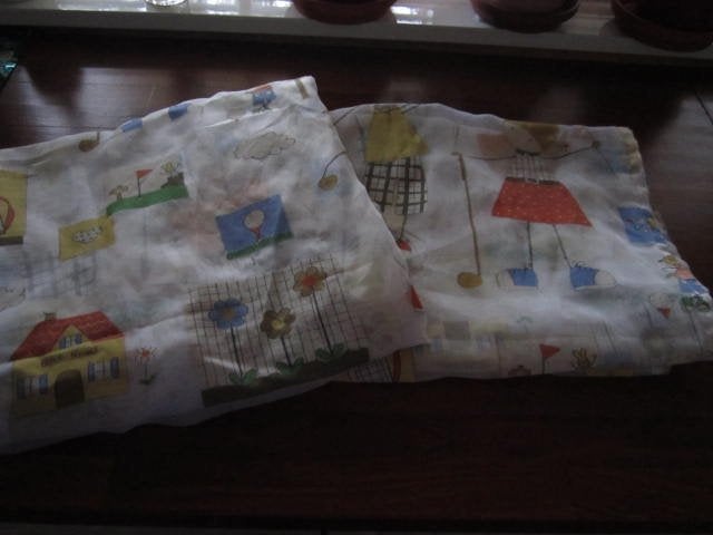 2 lange vitrage gordijnen,kinderkamer., Ophalen of Verzenden, Zo goed als nieuw, Gordijnen of Lamellen