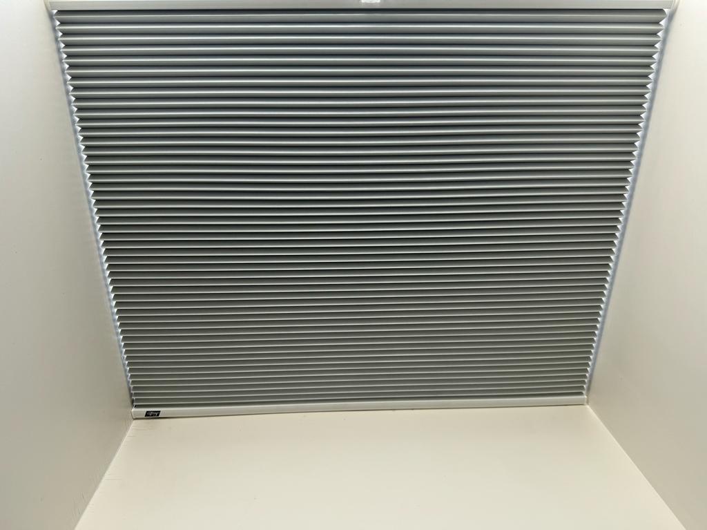 2 stuks Luxaflex voor dakkoepel, Minder dan 50 cm, Gebruikt, Verzenden, Minder dan 100 cm