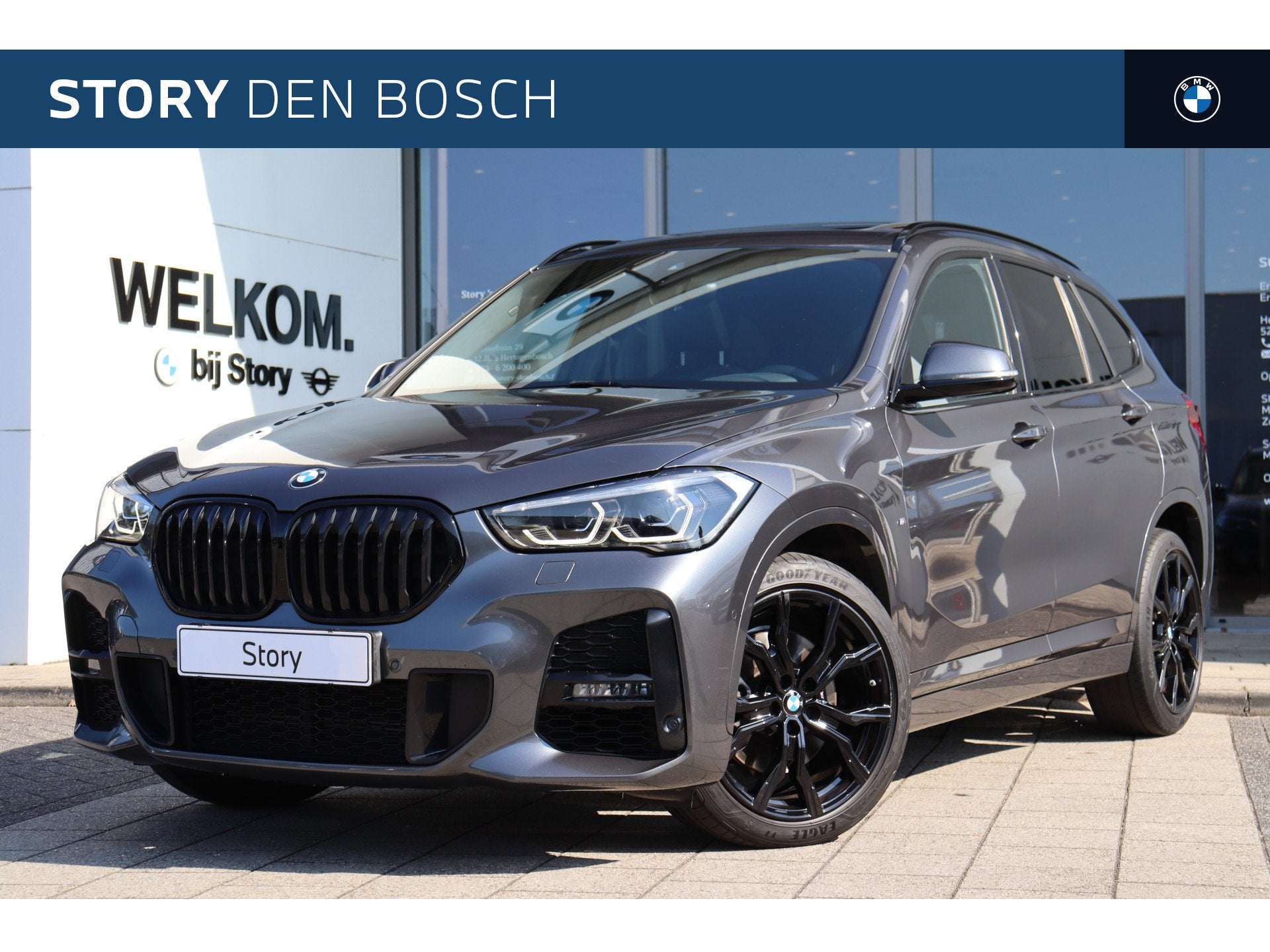 BMW X1 xDrive20i High Executive M Sport Automaat / Panoramad