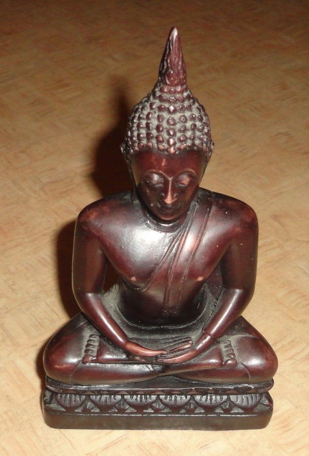 Boeddha beeld (kunsthars), Minder dan 20 cm, Kunststof, Ophalen of Verzenden, Beeld