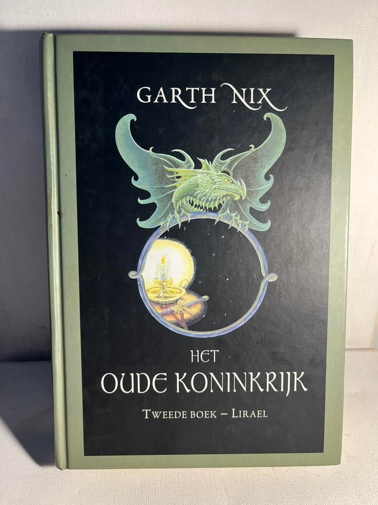 is "Lirael", het tweede deel  door Garth Nix, Boeken, Ophalen of Verzenden, Zo goed als nieuw