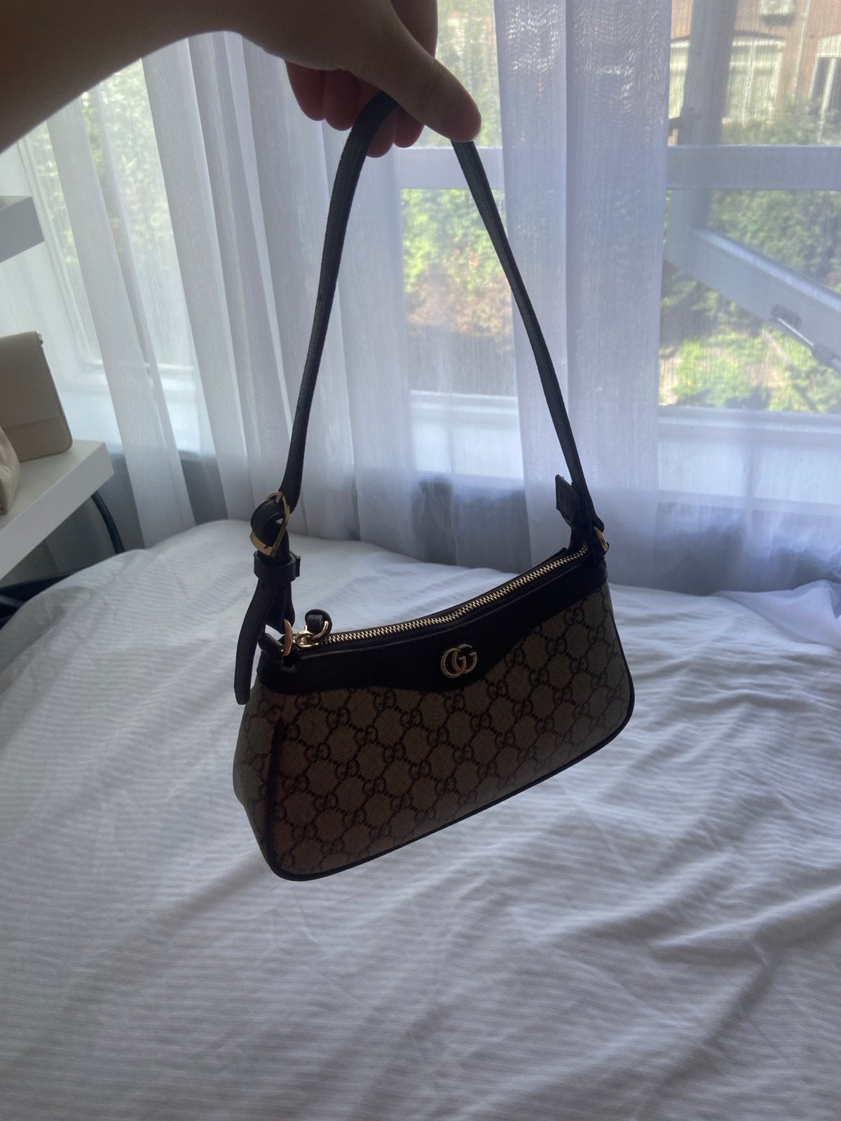 Gucci Schoudertasje beschikbaar in elke kleur, Ophalen of Verzenden, Zo goed als nieuw, Bruin, Schoudertasje