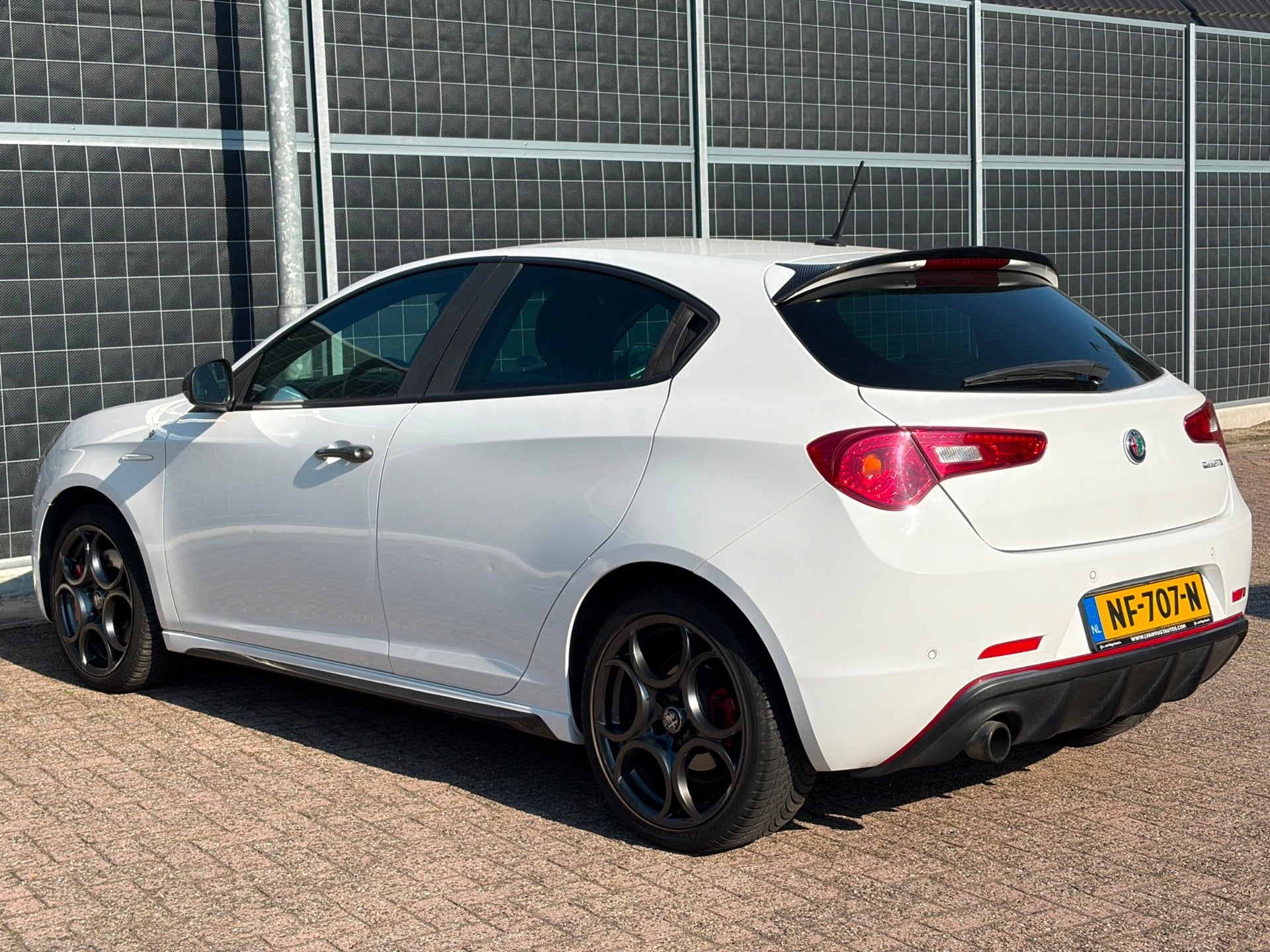Alfa Romeo Giulietta 1.4 Turbo | MultiAir |Super |Automaat |, Auto's, Euro 6, 4 cilinders, Alcantara, Wit