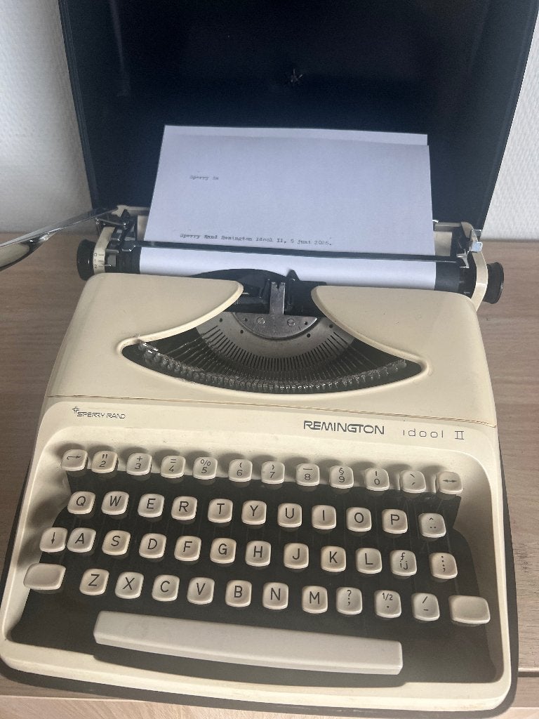 Sperry Rand Remington Idool II met koffer, Verzenden, Gebruikt