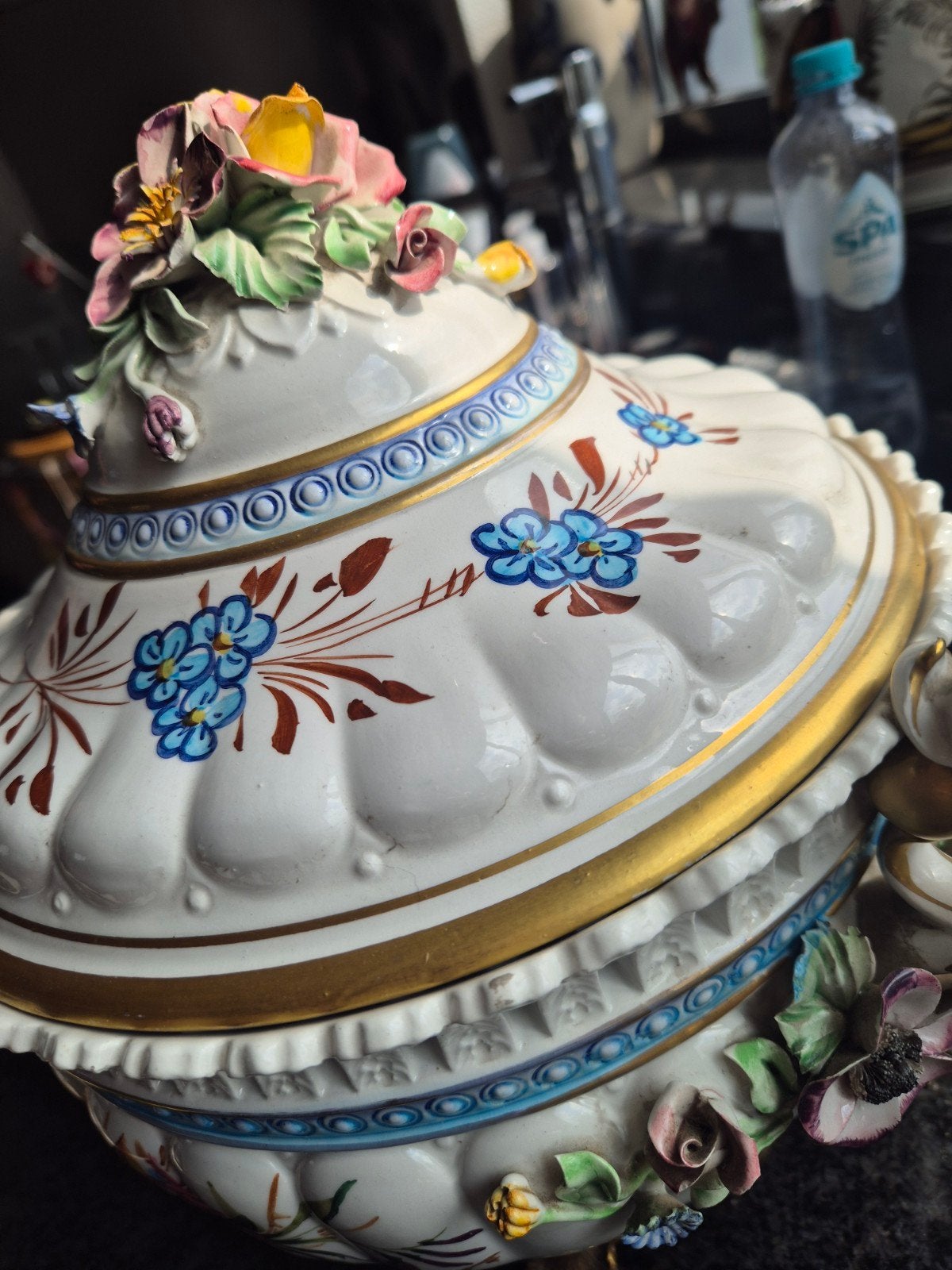 Prachtige antieke soepterrine met bloemdecoratie, Ophalen of Verzenden