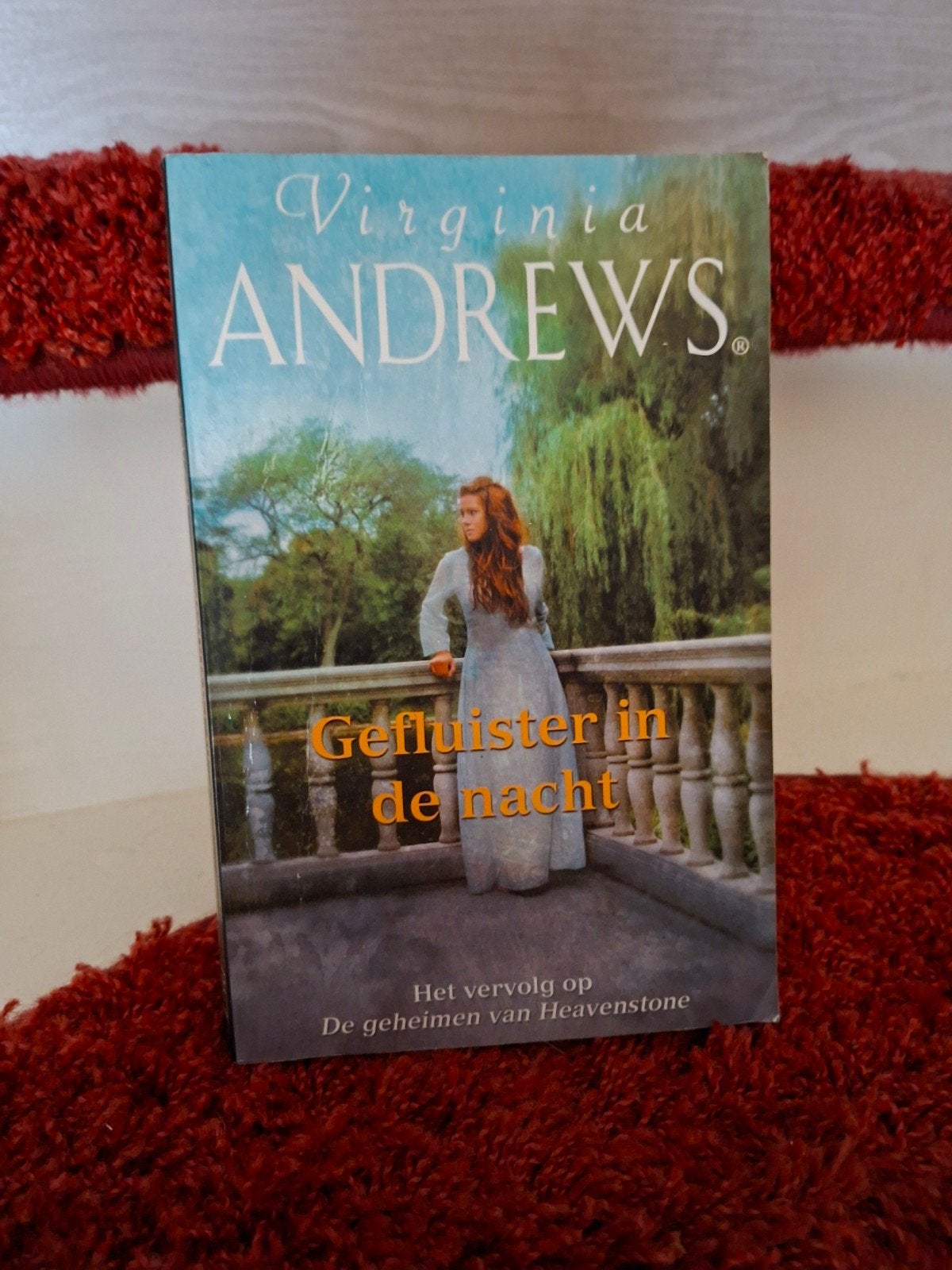 Gefluister in de nacht - Virginia Andrews, Boeken, Ophalen, Gelezen, Virginia Andrews