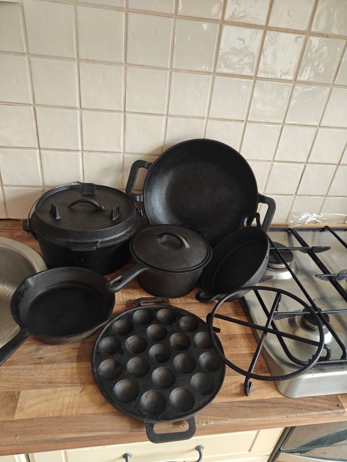 Gietijzeren pannenset - Diverse pannen en accessoires, Ophalen, Gebruikt