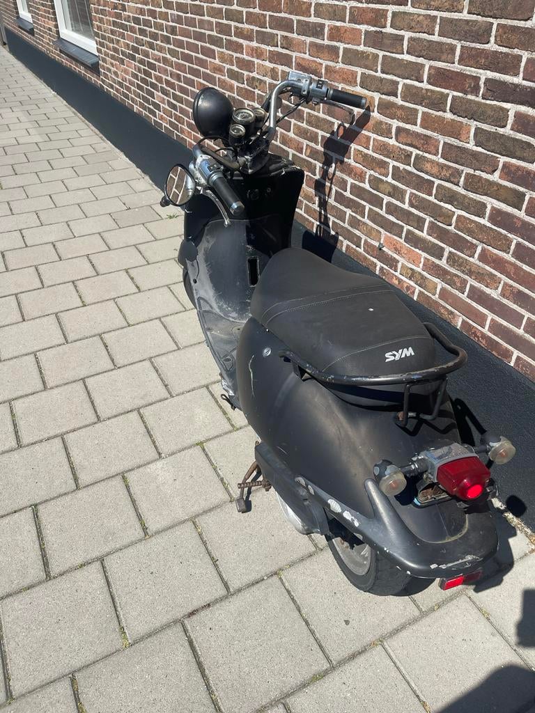 Oude Sym Scooter - Ideaal voor onderdelen of opknapbeurt, Ophalen, Overige modellen, Maximaal 45 km/u, Zo goed als nieuw