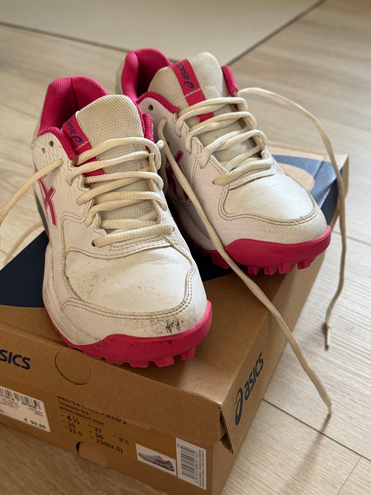 ASICS Hockeyschoenen - Maat 37, Sport en Fitness, Ophalen, Gebruikt, Schoenen