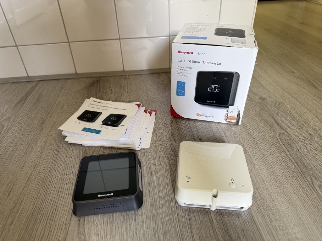 Honeywell Lyric T6 Smart Thermostaat Zwart – Compleet, Ophalen of Verzenden, Slimme thermostaat, Zo goed als nieuw