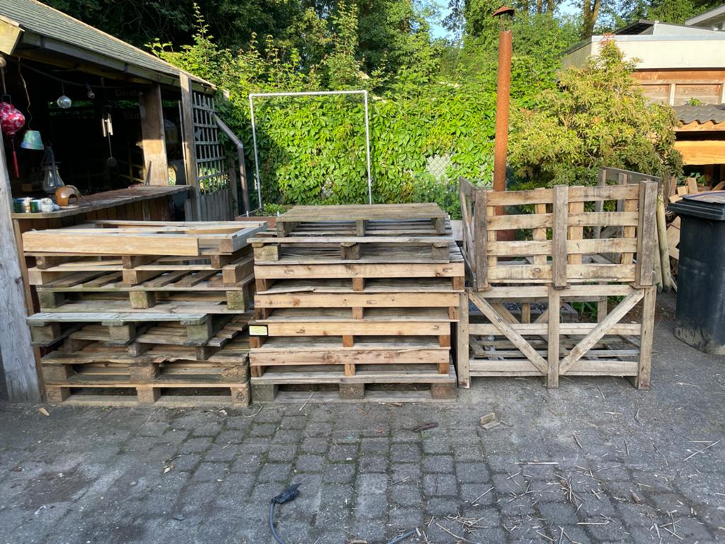 Diverse gebruikte pallets en houten kratten, Doe-het-zelf en Verbouw, Hout en Planken, Ophalen, Gebruikt, 50 mm of meer, Pallet