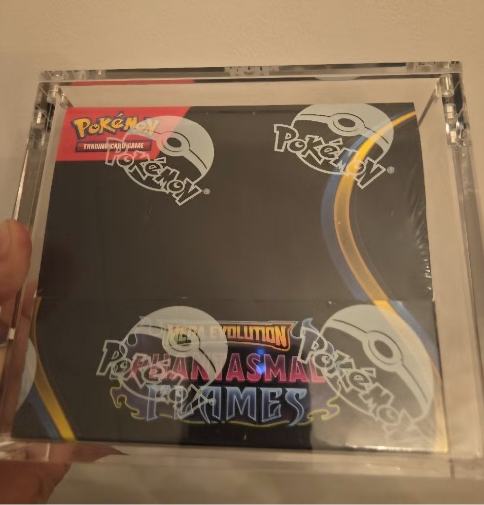 Phantasmal Flames boosterbox mint, Ophalen of Verzenden, Zo goed als nieuw, Boosterbox