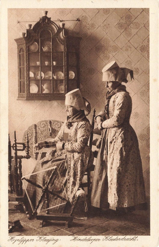 Hindeloopen Kleederdracht, Ophalen of Verzenden, 1920 tot 1940, Ongelopen, Friesland